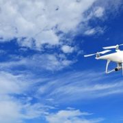 Leonardo partner industriale per la gestione del traffico aereo di droni in Italia