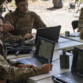 Thales presenta HexaForce, il nuovo sistema di Comando e Controllo multidominio basato sull’IA